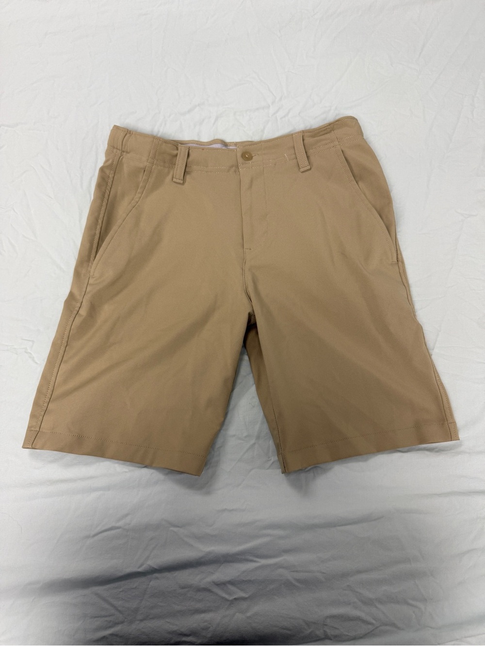 Under Armour Boys Youth Medium Tan Performance Golf Shorts